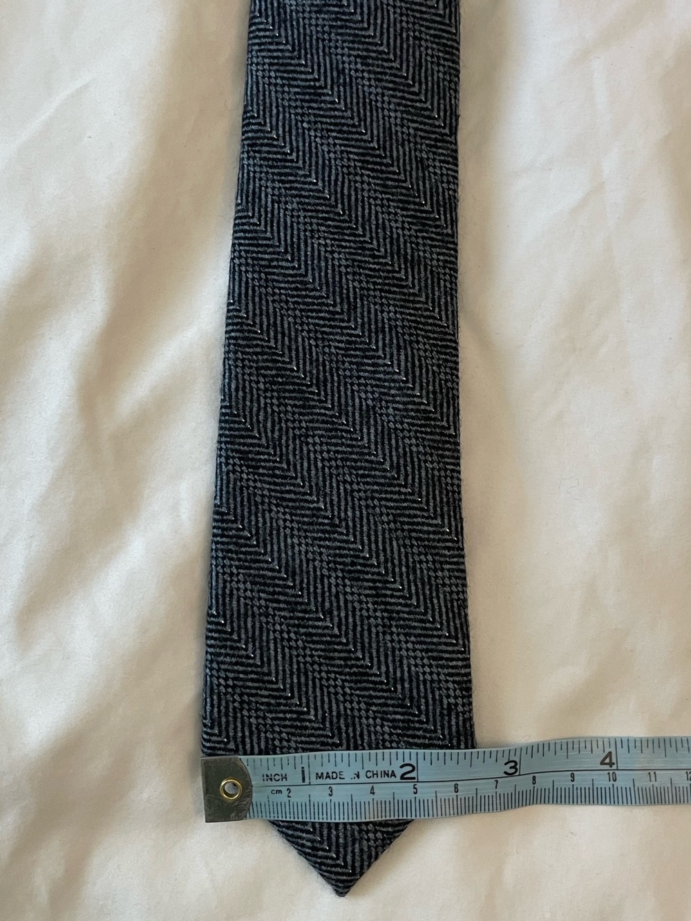 The Tie Bar Herringbone Men's Tie in Dark Gray - Picture 4 of 6